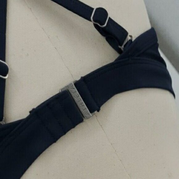 Athleta 36D / DD Navy Blue Twister Front Molded Cup Swim Bikini Top 964874 - Picture 5 of 8